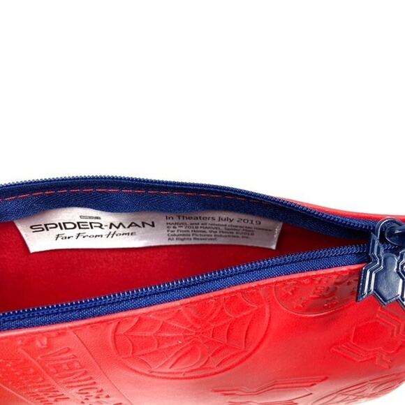 Spiderman United Airlines Polaris Amenity Travel Bag Red Marvel Comics unused - Picture 4 of 5